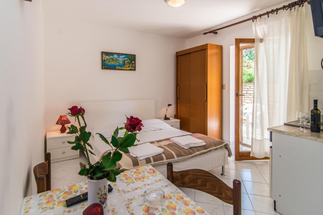 Apartments Pino Rabac Extérieur photo