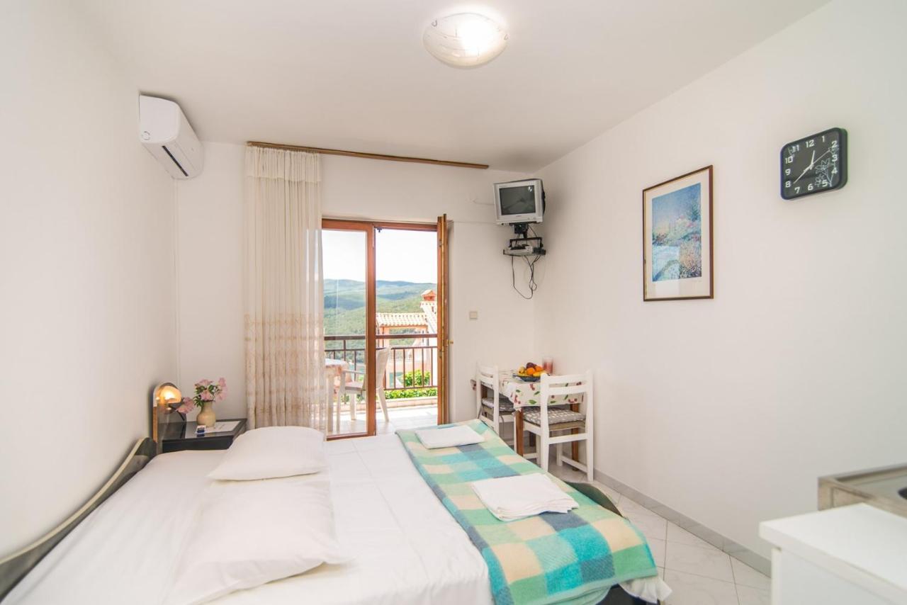 Apartments Pino Rabac Extérieur photo